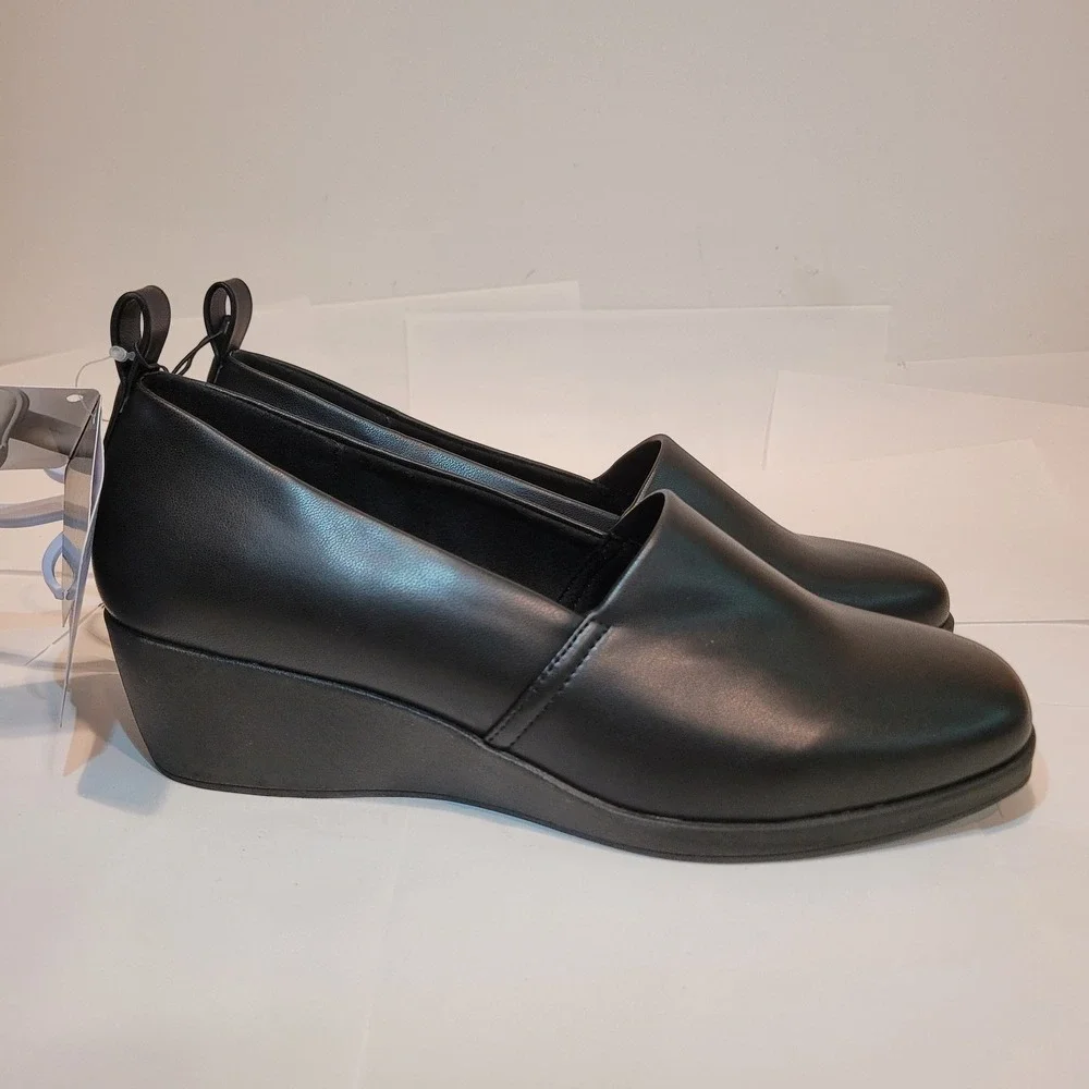 Aerosoles Trixie Women's Black Slip-On Wedge Wide Heels‎ Size 8W Comfort
